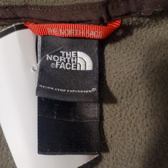 The North Face Forest Green Fleece Jacket - Picture 2 of 8